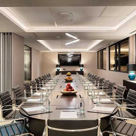 Hyatt Regency מלון 5*