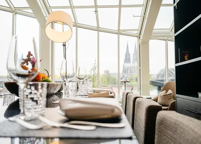 Hyatt Regency Hotel 5*