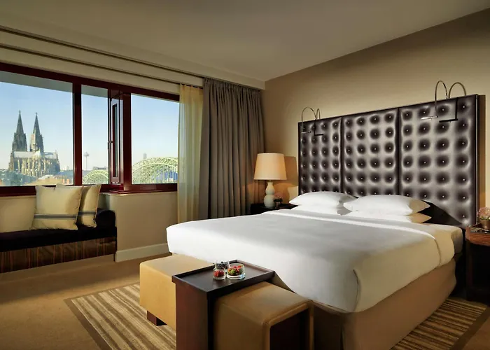 Hyatt Regency 5*