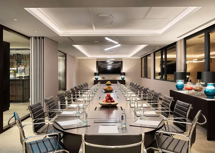 Hyatt Regency Hotel 5*