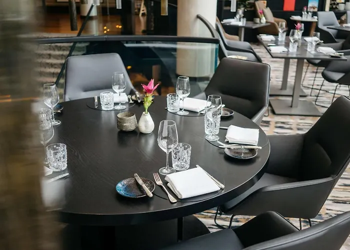 Hyatt Regency מלון