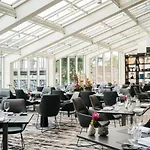 Hyatt Regency Ξενοδοχείο 5*