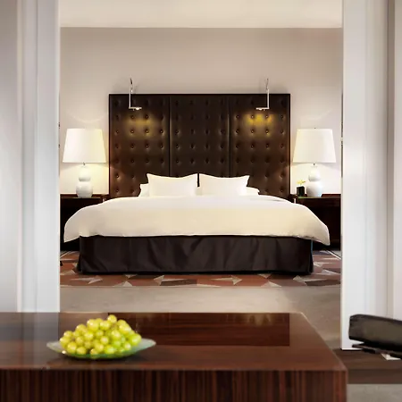 Hyatt Regency Отель