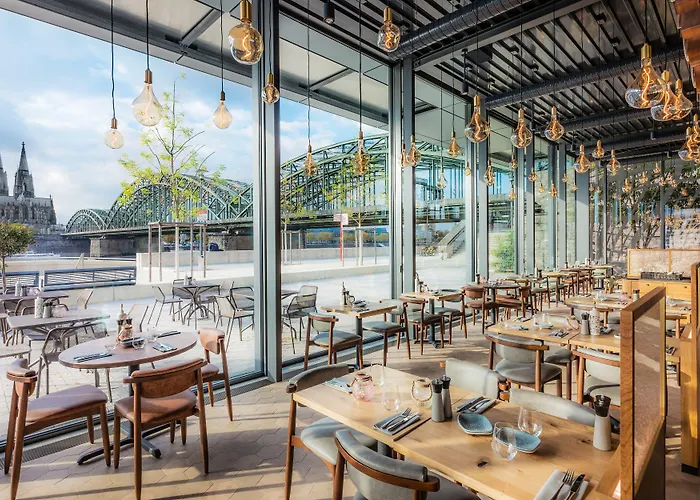 Hyatt Regency Отель 5*